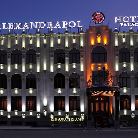 Alexandrapol Palace Hotel Gyumri Bagian luar foto